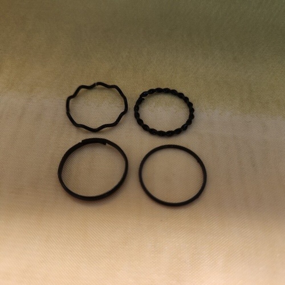10 Adjustable Ring Set - Picture 5 of 5